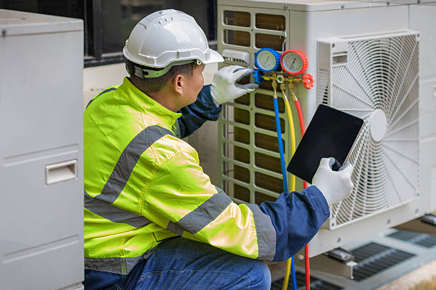 Professional Hvac technician working in Coloma, MI